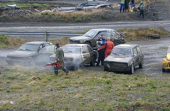 Her fra  "indre bane" der vinnerbilen avgir mye vanndamp. Det spørs om det hadde holdt en runde til.
