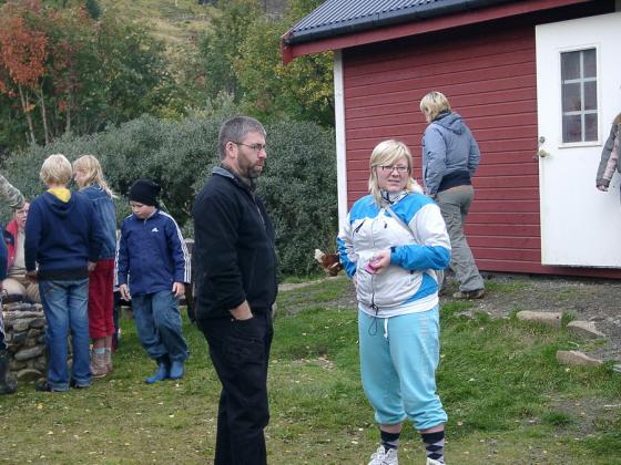 Her er Trond Klausen med Lone Olsen fra Vill Vest.