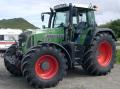 Svæær traktor